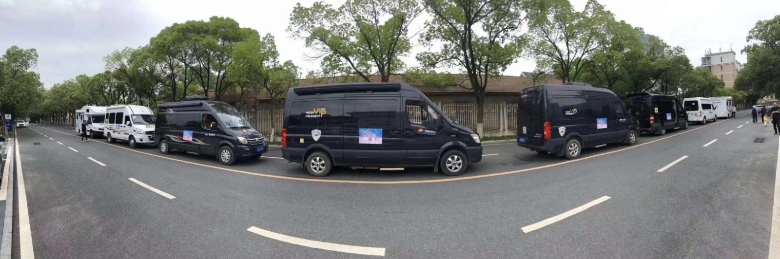 傲旅房車參加江西援鄂醫(yī)護(hù)人員大型集體婚禮活動(dòng)