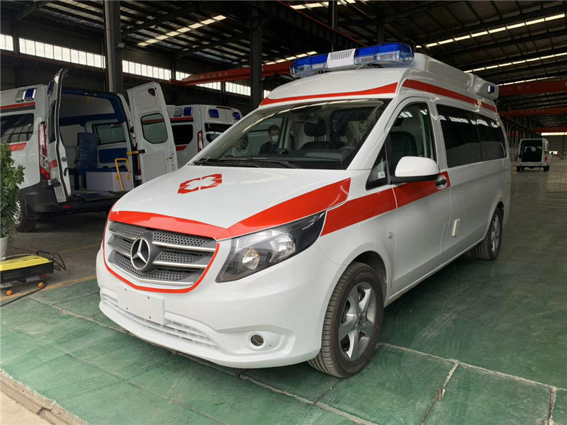 奔馳威霆高頂負(fù)壓救護(hù)車（國六排放）