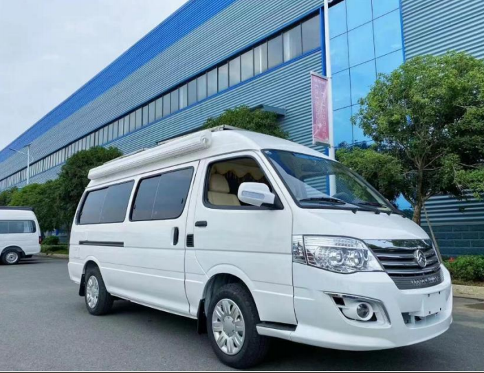 金旅海獅短軸中頂B型房車價(jià)格親民