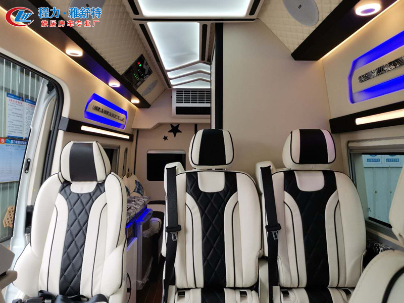 福特b型房車新世代全順商旅服務版