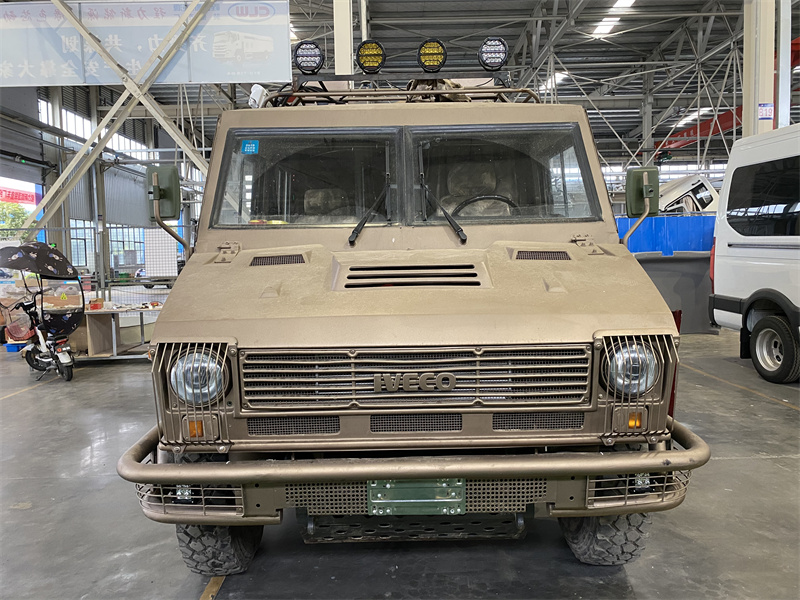 越野房車買哪家依維柯2046四驅(qū)越野房車