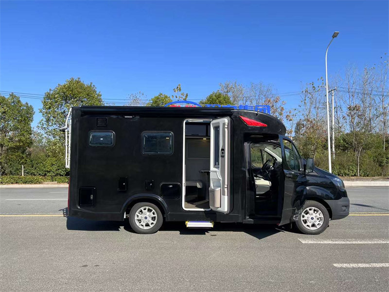 福特新全順小額頭C型房車
