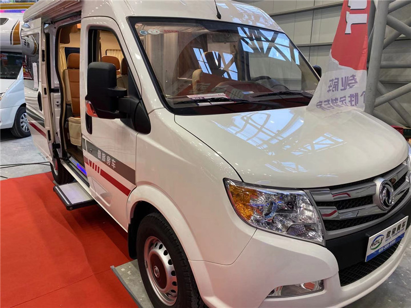 短軸中頂B型房車多少錢