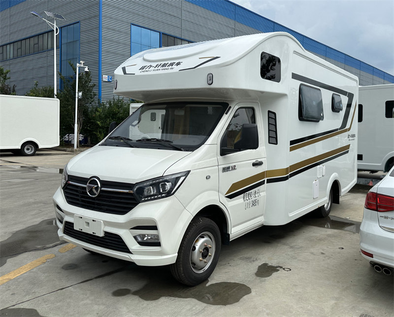 程力凱馬房車簡(jiǎn)配版配置及價(jià)格13.98