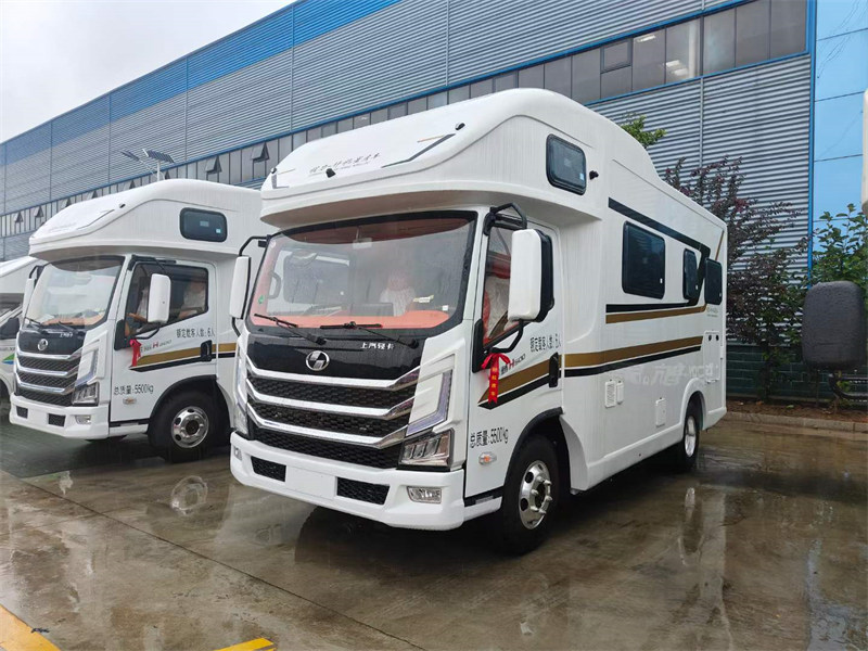 躍進(jìn)H500輕卡房車現(xiàn)車一臺(tái)2.8T柴油自動(dòng)擋馬力強(qiáng)勁